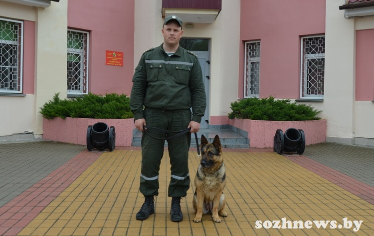 Пограничники Дмитрий и Гарда Пограничники Дмитрий и Гарда