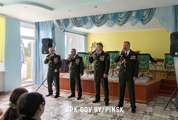 Пограничники встретились с местными жителями населенного пункта Ласицк