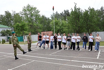 «Прививаем любовь к военному делу». В средней школе агрогородка Пограничный работает воспитательно-оздоровительный лагерь «Юный пограничник»