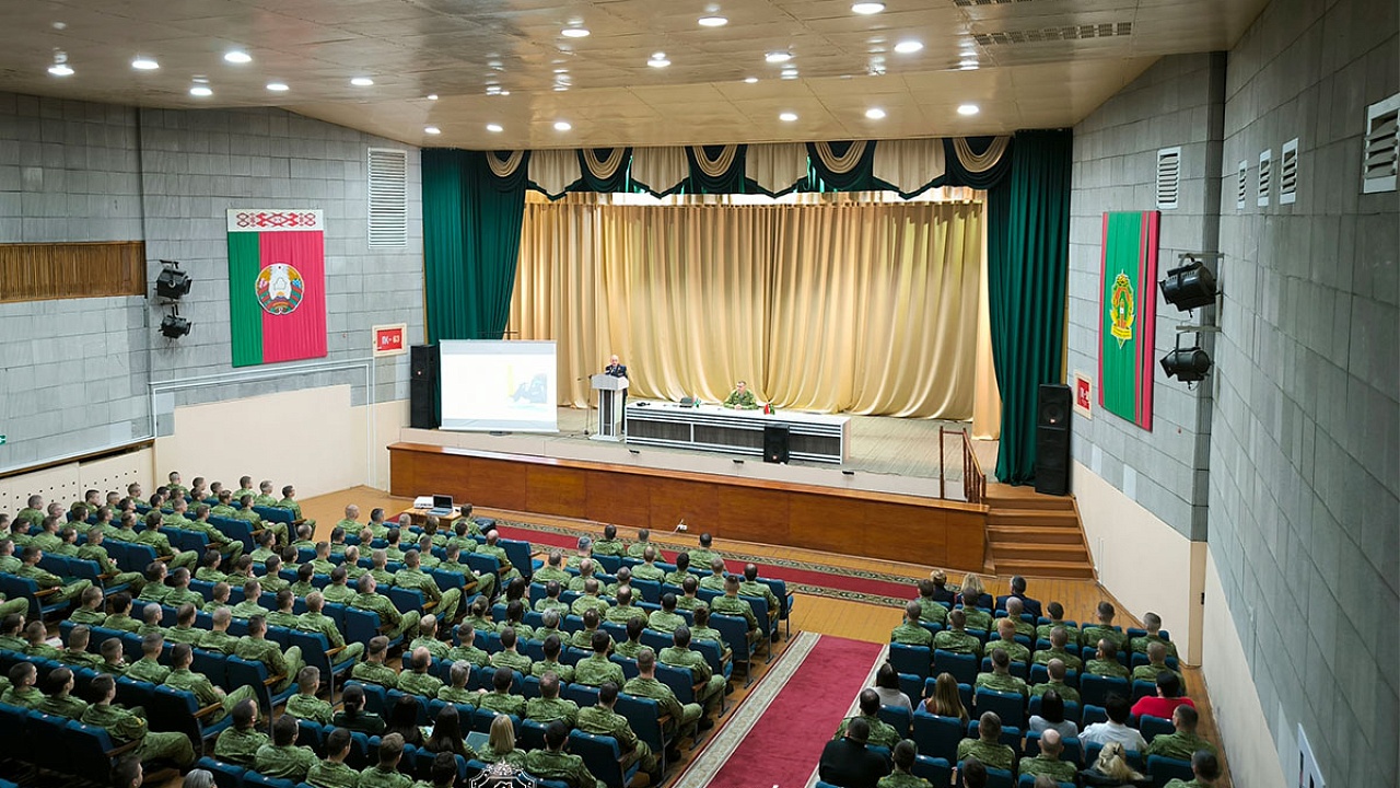 Прокурор Брестской области Виктор Климов встретился с брестскими пограничниками