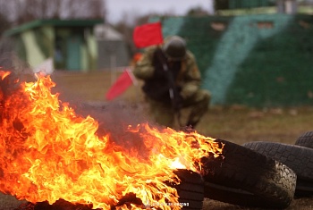 Солдаты Гродненской пограничной группы успешно проходят первый этап обучения