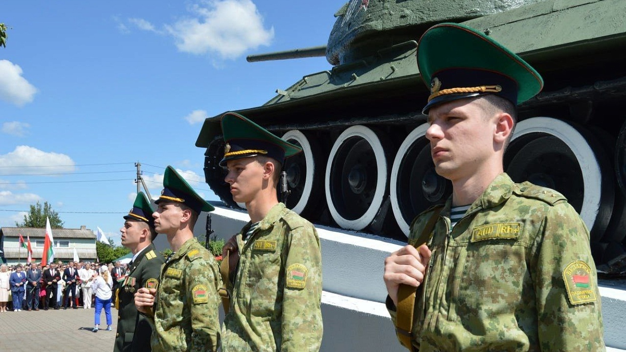 Главный праздник страны в подразделениях границы Главный праздник страны в подразделениях границы
