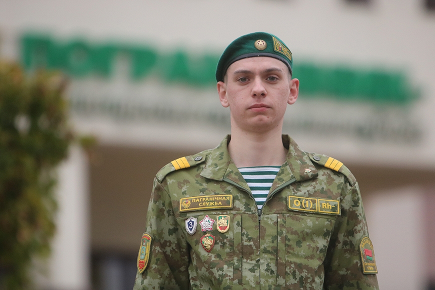 С честью выполнил свой долг: островчанин Никита Захаревский отмечен на самом высоком уровне