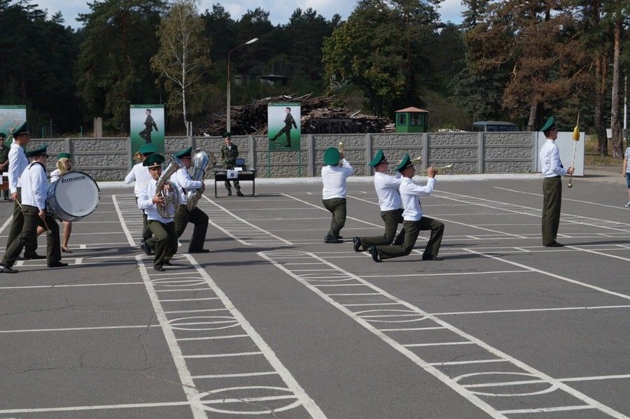 Мозырские пограничники «открыли двери» для школьников