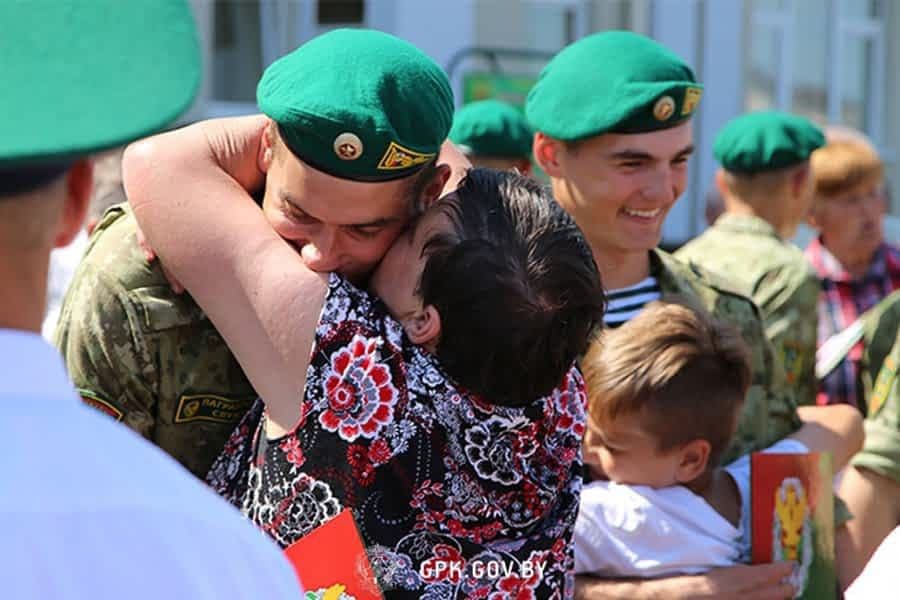 ПОЗДРАВЛЕНИЕ НАЧАЛЬНИКА ГРОДНЕНСКОЙ ПОГРАНИЧНОЙ ГРУППЫ КО ДНЮ МАТЕРИ ПОЗДРАВЛЕНИЕ НАЧАЛЬНИКА ГРОДНЕНСКОЙ ПОГРАНИЧНОЙ ГРУППЫ КО ДНЮ МАТЕРИ