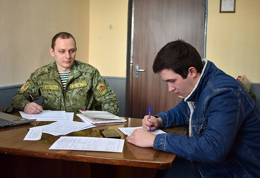 Из Шумилинского района в весенний призыв в армию из пойдут 15 призывников