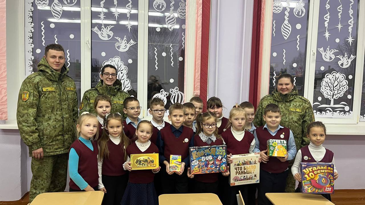 Пограничники присоединились к акции «Наши дети»