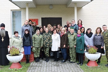 В Лидском пограничном отряде прошли торжественные мероприятия, посвященные Дню матери.