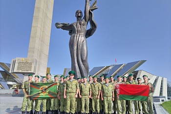 Пограничники посетили музей истории Великой Отечественной войны