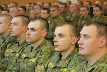 В Сморгонской пограничной группе прошла встреча командования с военнослужащими нового пополнения