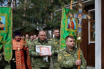 Сморгонские пограничники приняли участие в праздничном богослужении и крестном ходе