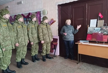 Этих дней не смолкнет слава