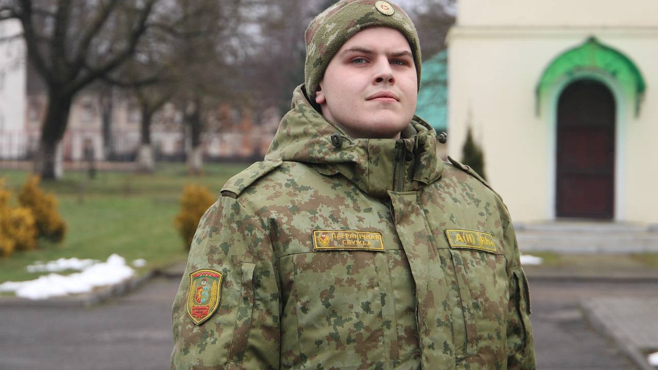 Рядовой Матвей Кульнис, новобранец Лидского пограничного отряда