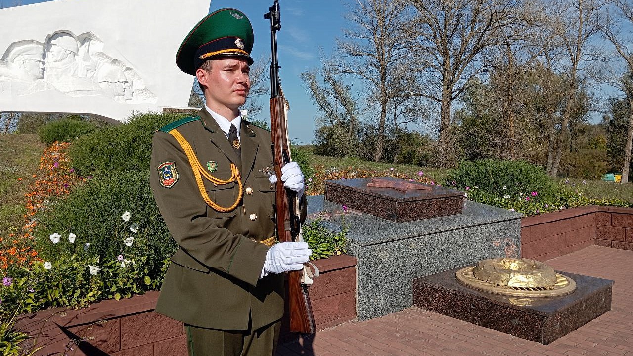 Комарин был первым