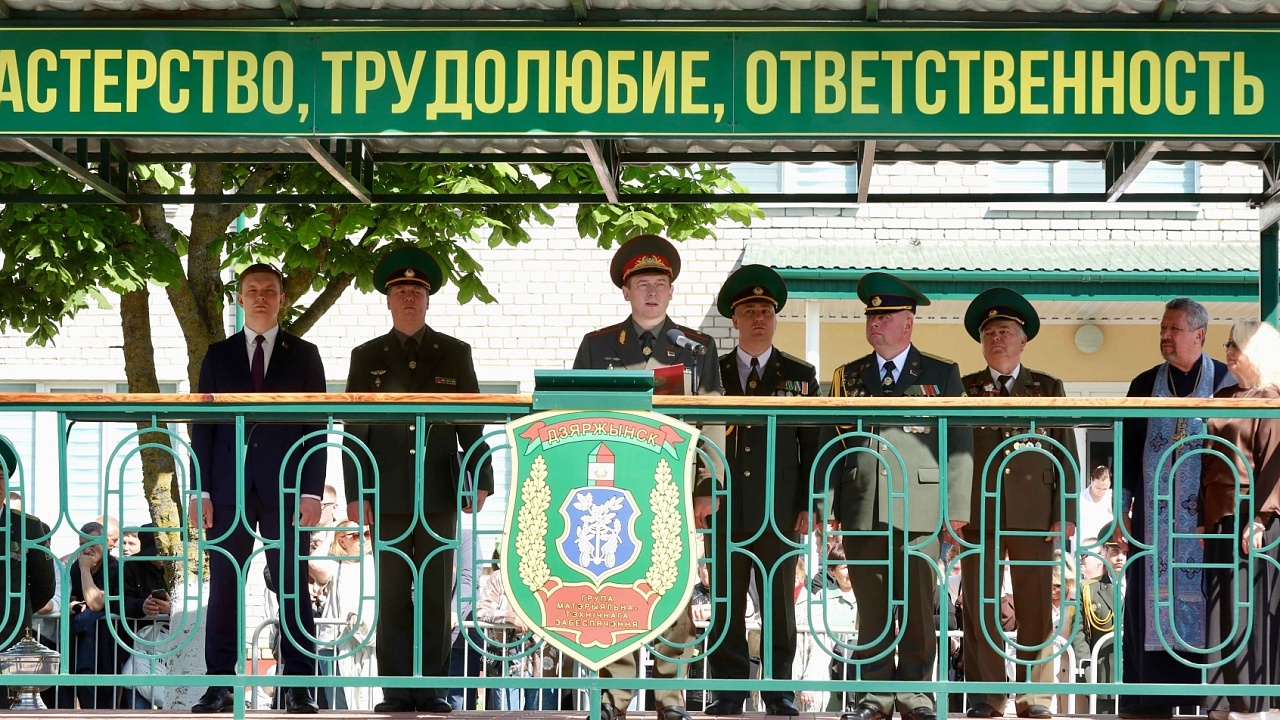 В войсковой части 1463 военнослужащие нового пополнения приняли военную присягу