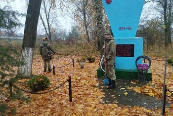 Военнослужащие Сморгонской пограничной группы приняли участие в республиканском субботнике