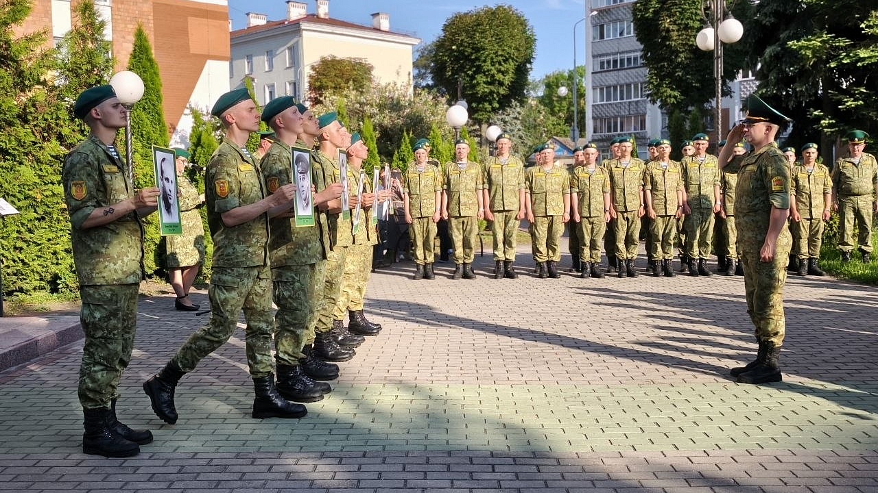 Пограничный ритуал «Боевой расчет» провели пограничники