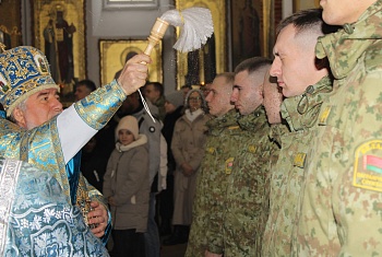 Мозырские пограничники молитвенно отметили престольный праздник