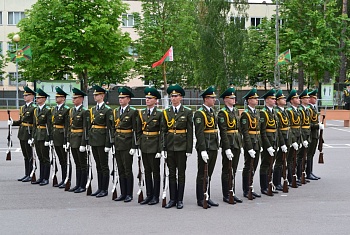 В добрый путь, молодые пограничники!