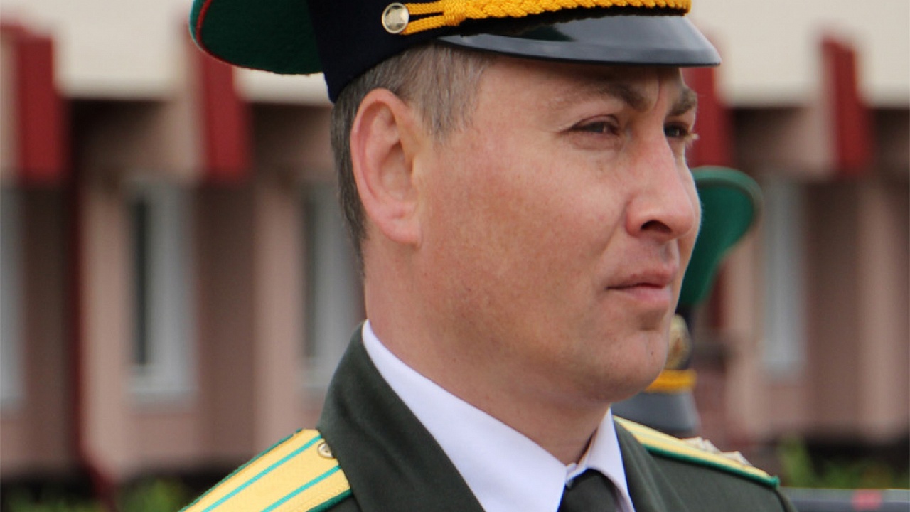 Поздравление начальника Полоцкого пограничного отряда с Днём части