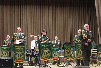 Пограничники и жители Дивина объединились в рамках проекта «Нас яднае гранiца»