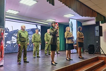 На грани творчества и подвига: в Пинске показали пронзительную премьеру 