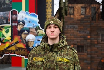 Слутчанин несет службу по охране государственной границы