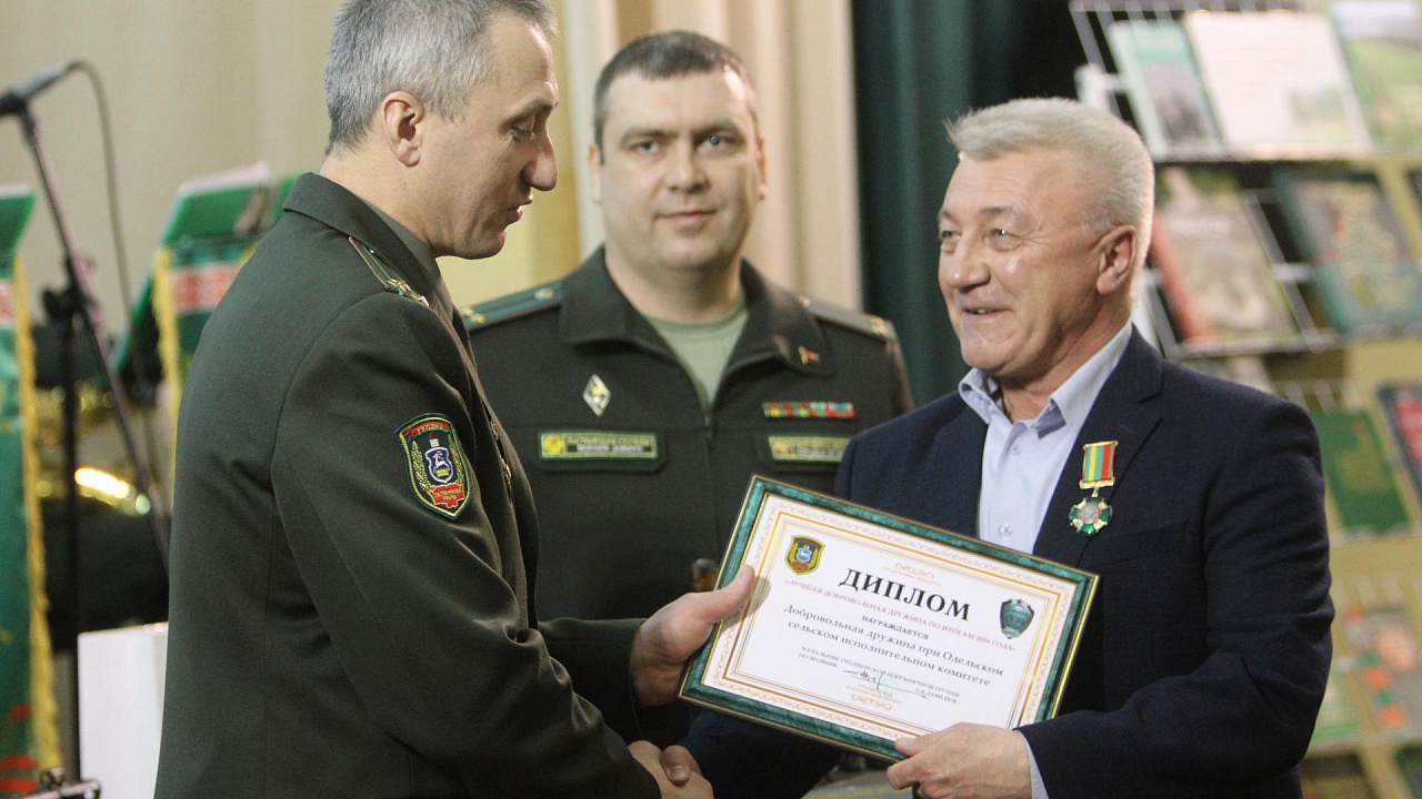 В Гродненской пограничной группе состоялся ежегодный слет добровольных дружин