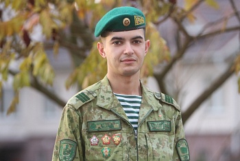 Смена караула: сержант Руслан Мамедов с честью выполнил свой долг перед Родиной  