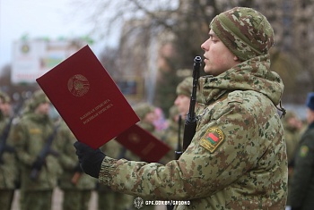 Пограничники нового пополнения приняли Военную присягу