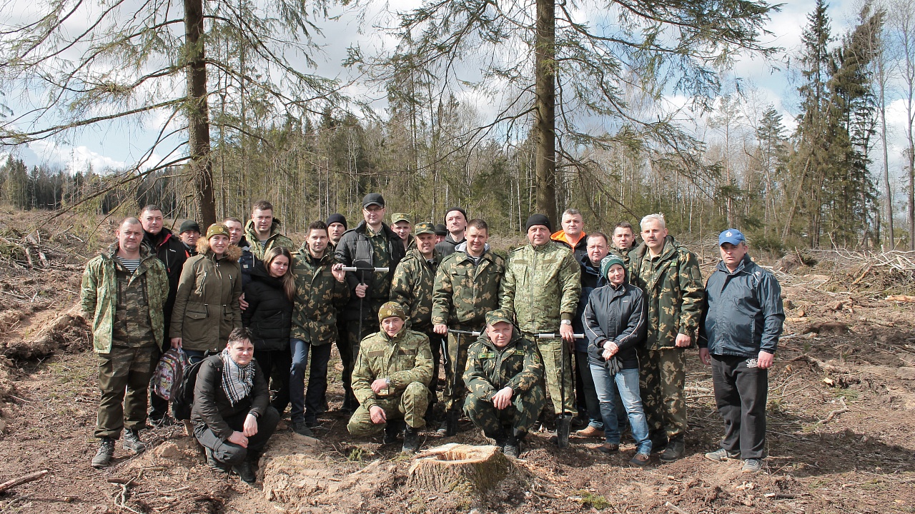 Военнослужащие Группы связи и обеспечения приняли участие в Республиканской акции «Неделя леса»