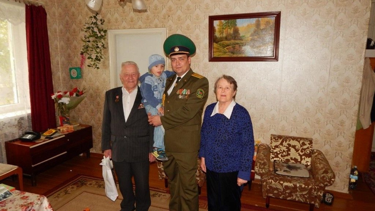 ПОЗДРАВИЛИ ВЕТЕРАНОВ ПОЗДРАВИЛИ ВЕТЕРАНОВ