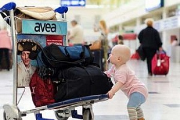 Что следует знать, собираясь с детьми за рубеж?