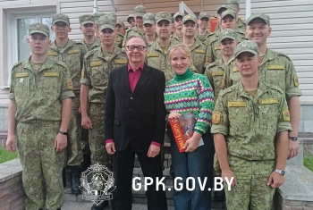 Слово, опалённое войной: в воинской части прошла творческая встреча с белорусским писателем