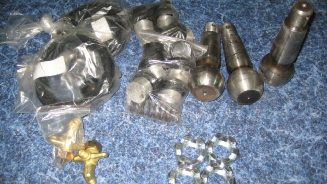 Запчасти к "Уралу" не проехали