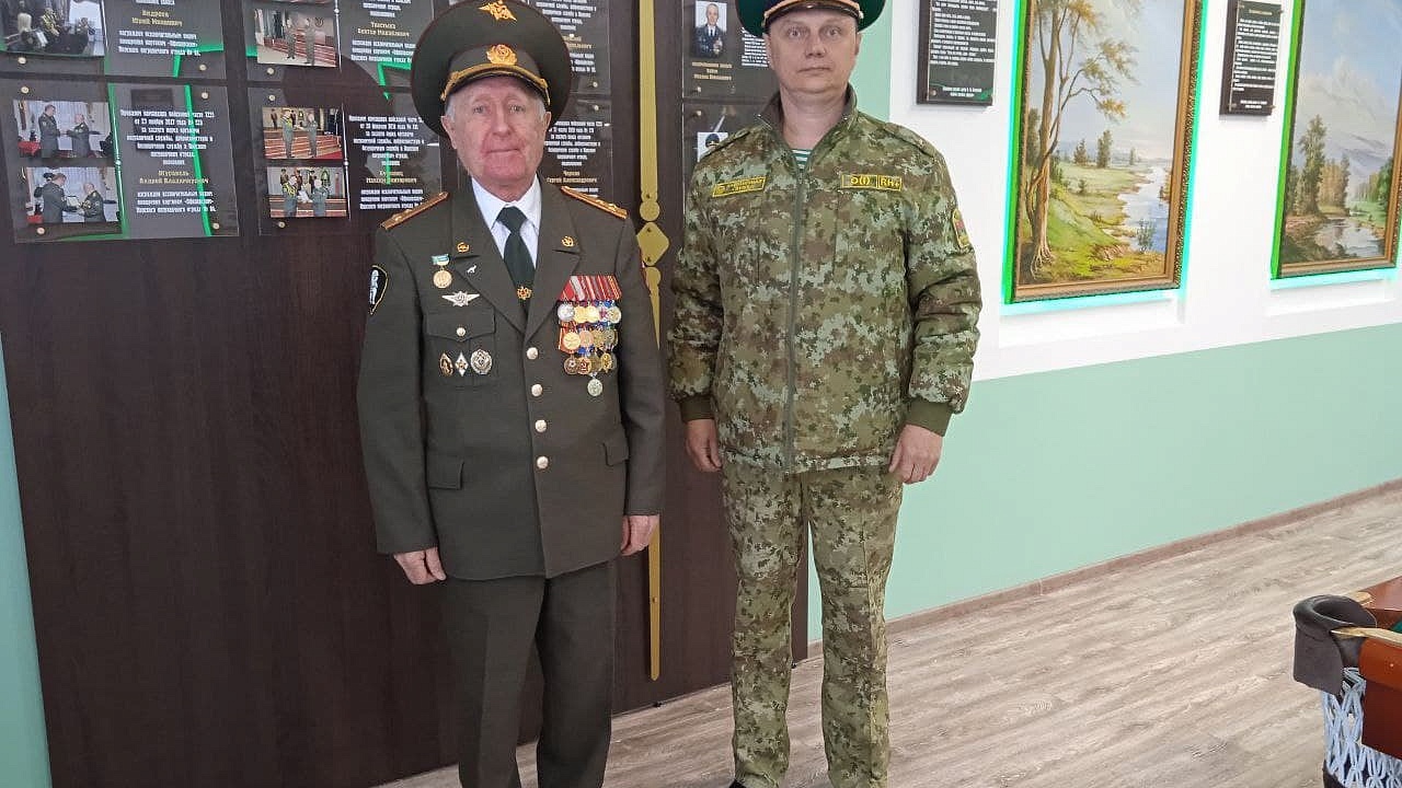 Пинский пограничный отряд посетил уроженец пинщины – полковник в отставке Владимир Евтухович