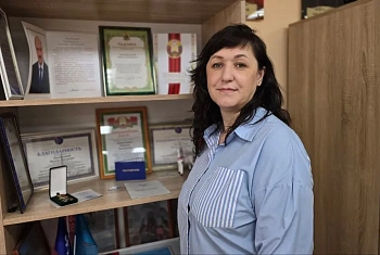 Библиотекарь помогает найти чтение по душе