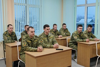 Делегат ВНС Денис Ядченко встретился с пограничниками