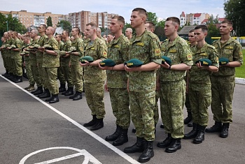 Пинские пограничники чтят память героев: общенациональная минута молчания 22 июня