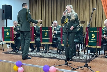 Когда поет граница