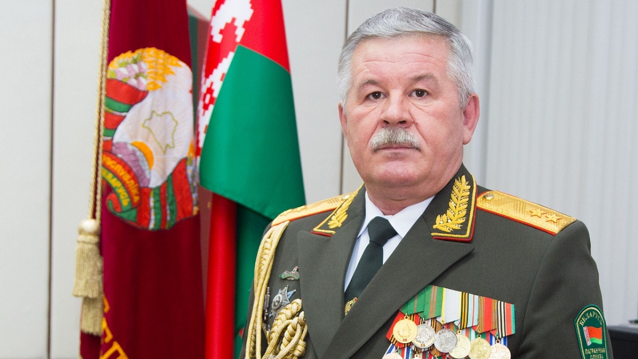 Анатолий Лаппо поздравил женщин с Днем матери Анатолий Лаппо поздравил женщин с Днем матери