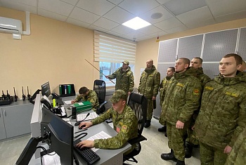 Подразделения Сморгонской пограничной группы встречают новое пополнение