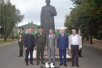 Брестскую пограничную группу посетил внучатый племянник Феликса Эдмундовича Дзержинского