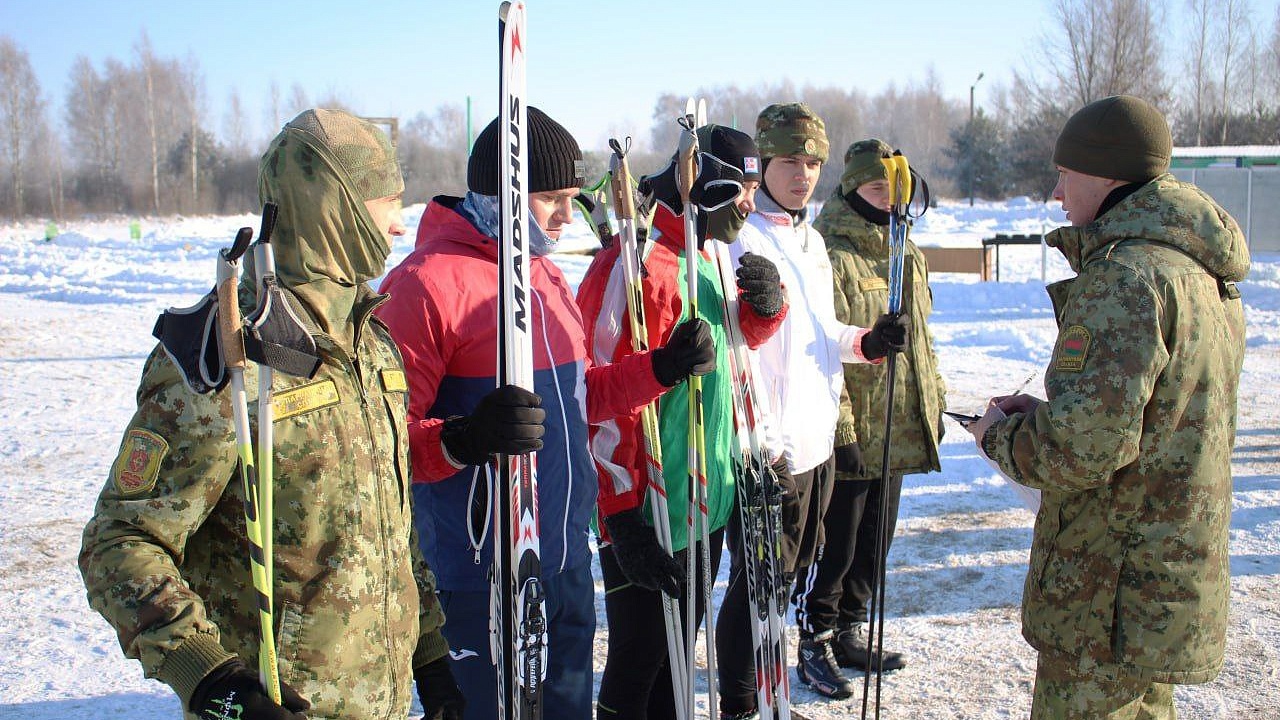 В Пинском пограничном отряде определили сильнейших биатлонистов