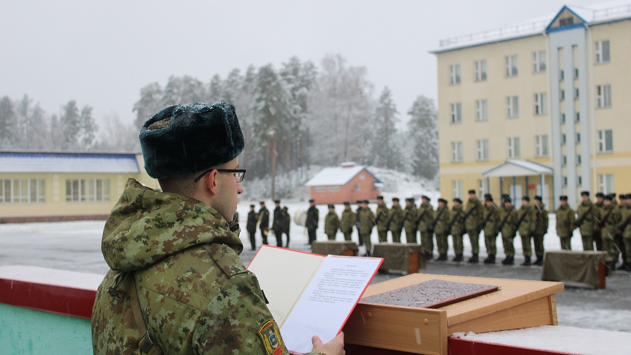 Пограничные войсковые части. Полоцкий погранотряд начальник. Полоцкий погранотряд сегодня. Отряд Николаева Лобанцы Полоцкая область. Отправка солдат с новинки Полоцкого поселения.