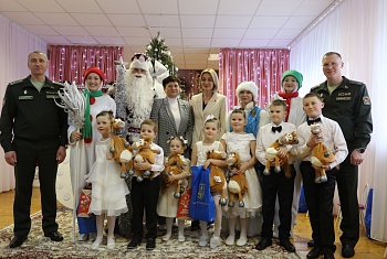 «Для нас важно подарить немного новогоднего чуда детям»