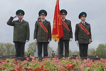 Брестские пограничники почтили память павших в Великой Отечественной войне