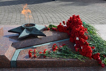 Лидские пограничники приняли участие в митинге «Мир и единство — сила народа» на Кургане Бессмертия