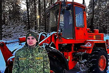 Миорчанин Илья Родионов несет службу в Гомельской пограничной группе