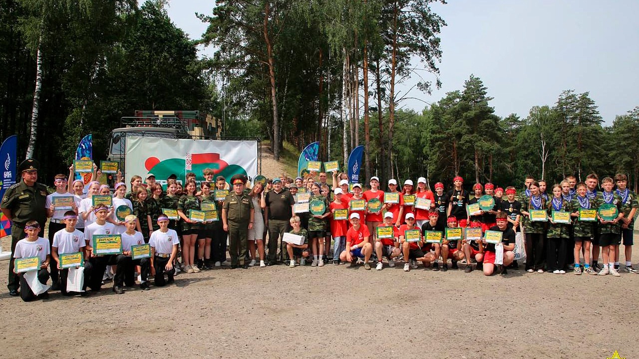 Юные друзья пограничников из деревни Нивки заняли третье место в «Зарнице»